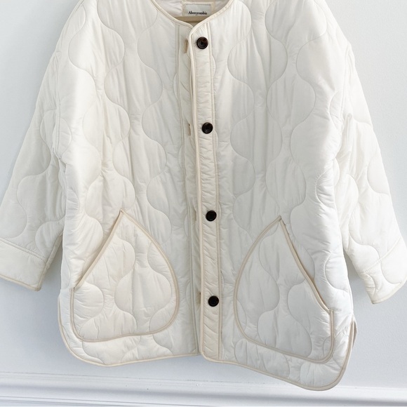 Abercrombie Quilted Cream Liner Jacket Fall - Picture 4 of 6